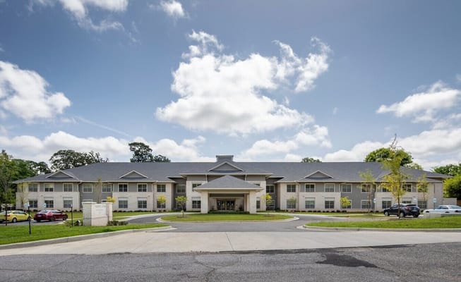 Exterior of Country Club Estates senior living facility
