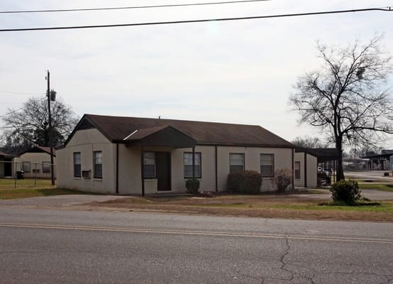 Exterior view of Bonita Terrace Apartments
