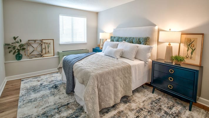 Cozy interior view of a well-furnished resident room