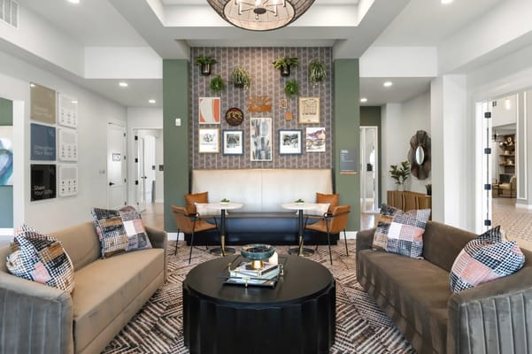 Inviting living room with modern furniture and decor at Amberlin Arrowhead.