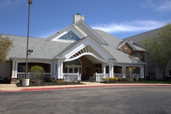 Exterior view of Vitality Living Stony Brook entrance