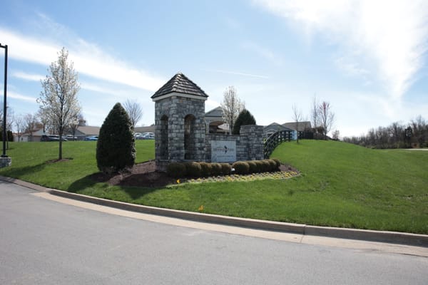Entrance sign for Morning Pointe Senior Living