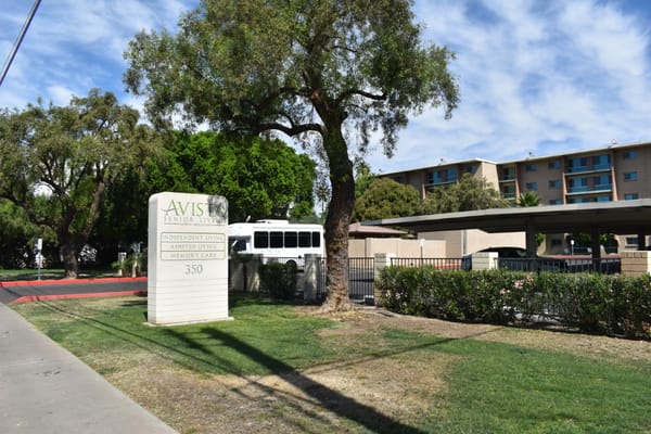 Exterior view of Avista Senior Living North Mountain facility