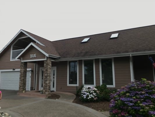 Front view of Kennydale Golden Age Adult Family Home with landscaped garden
