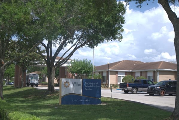 Exterior view of Solaris Healthcare College Park with sign