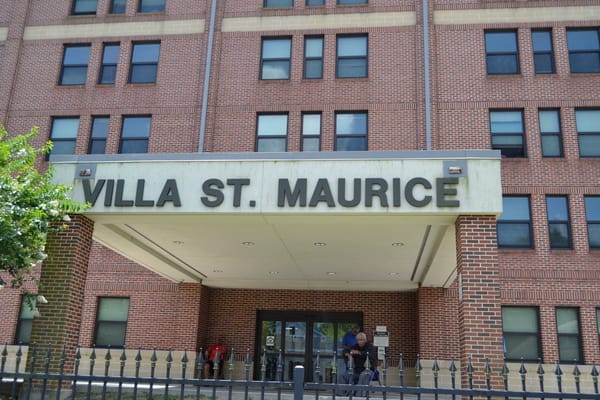 Main entrance of Villa St. Maurice in New Orleans