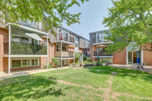 View of the courtyard and balconies at Heritage Apartments