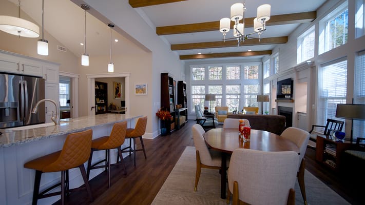 Bright and open common area with modern furnishings