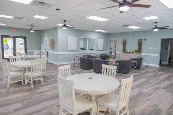 A common area with tables and seating