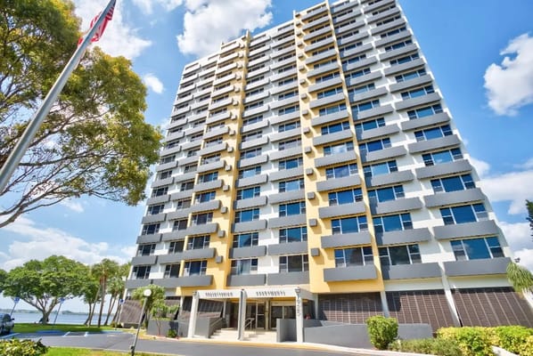 Exterior view of the Ft Myers Presbyterian Community building