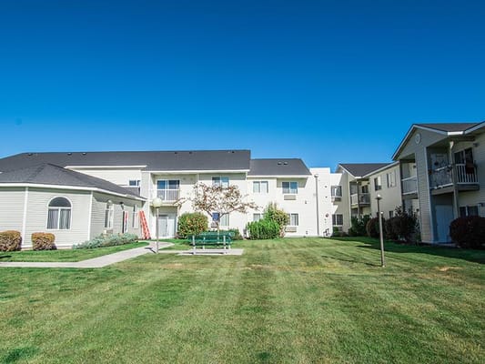 Exterior view of Elk Creek Senior Living Apartments