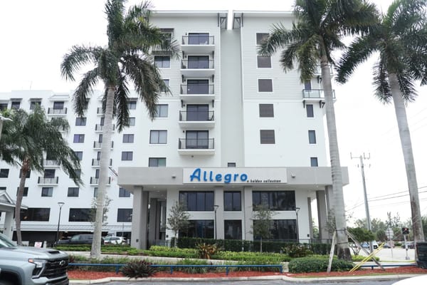 Exterior view of Allegro Fort Lauderdale building