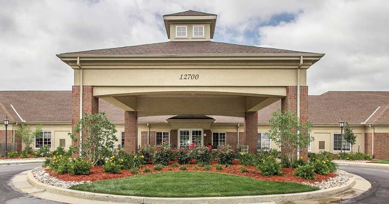 Exterior view of the Antioch Valley Senior Living entrance