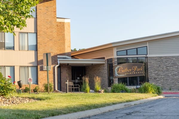 Front entrance of Luther Park Apartments in Des Moines