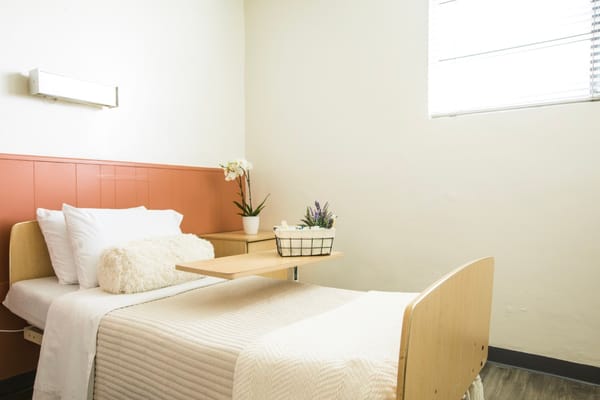 A well-decorated and cozy resident room