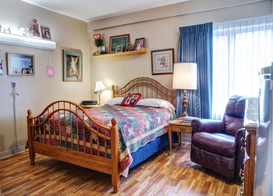 Cozy resident room with comfortable furnishings