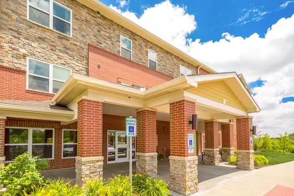 Exterior view of Parallel Senior Villas Apartments entrance