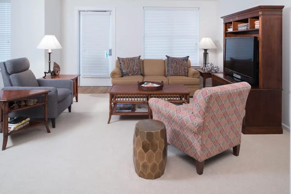 Bright and inviting common area with seating