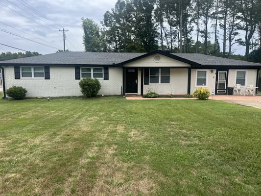 Exterior view of Graceful Hearts Assisted Living facility