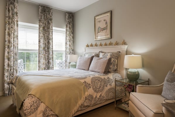 Cozy and well-decorated resident room with light colors