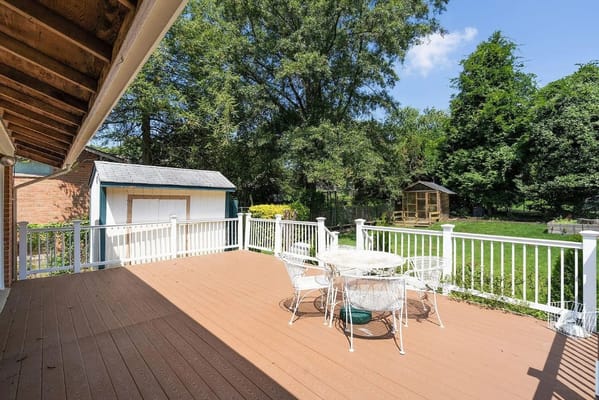 Outdoor patio with seating at J'Rose Assisted Living