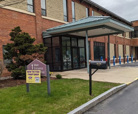 Main entrance of the Keene Senior Center with signage