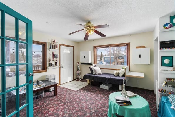 Cozy common area with seating and a decorative table