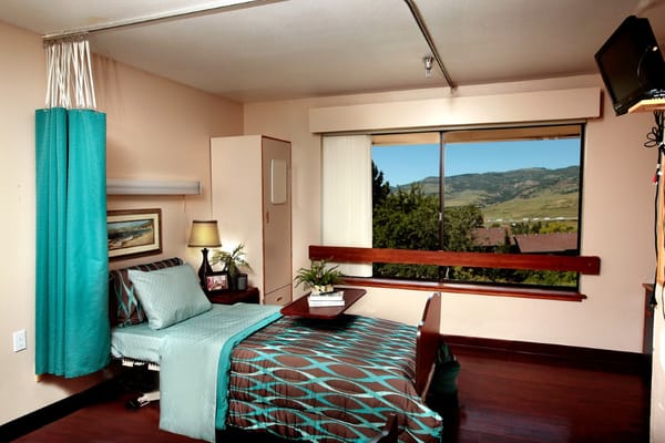Private resident room with mountain view