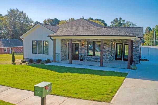 Exterior view of Holly Springs Senior Living building