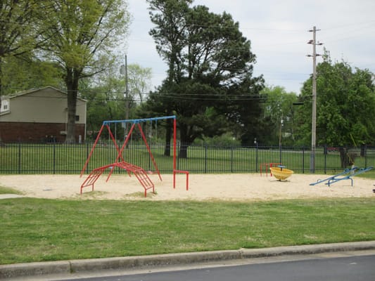 Dogwood Apartments — photo 5