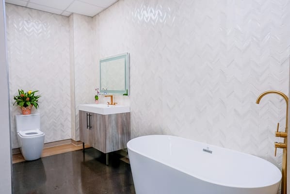 Modern interior bathroom with elegant fixtures