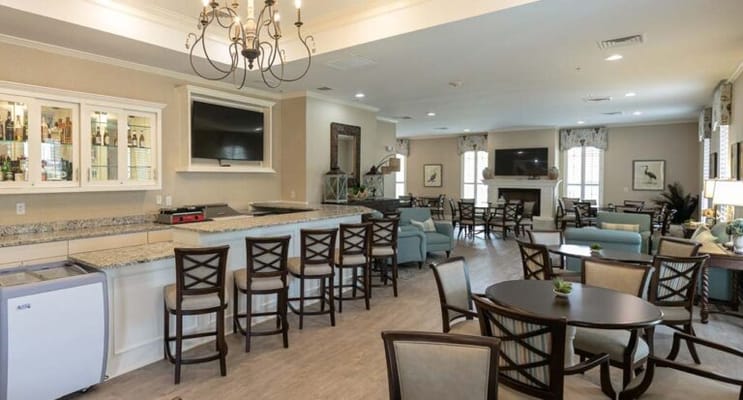 LAKES AT LITCHFIELD ASSISTED LIVING