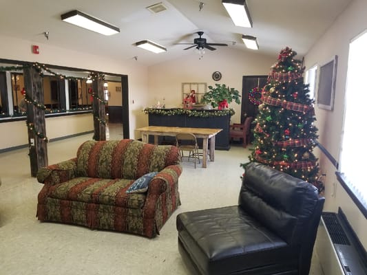 Cozy common area decorated for the holidays