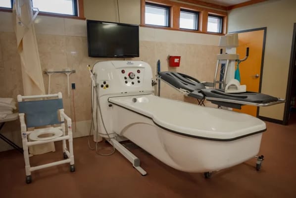 Interior view of a therapeutic bathing room