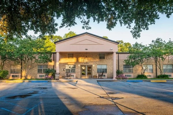 Exterior view of Legacy Nursing and Rehabilitation facility