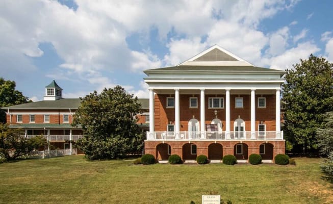 Exterior view of Sunnyside Presbyterian Retirement Community
