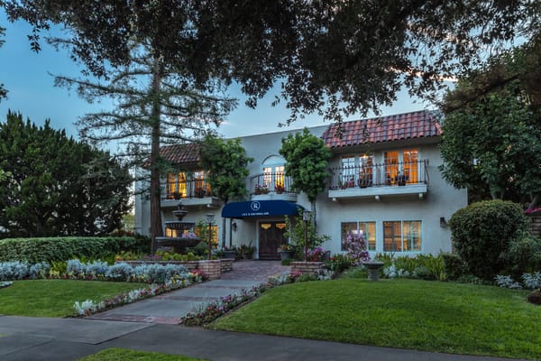 Regency Park Oak Knoll