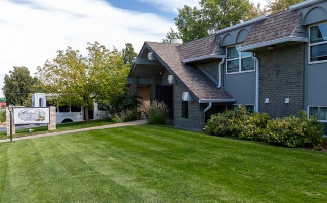 Chateau Des Mons Care and Assisted Living