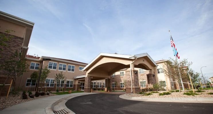 Front entrance of Lakewood Post Acute and Rehabilitation facility