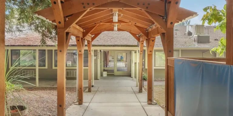 Covered entrance to the Evergreen Post Acute facility