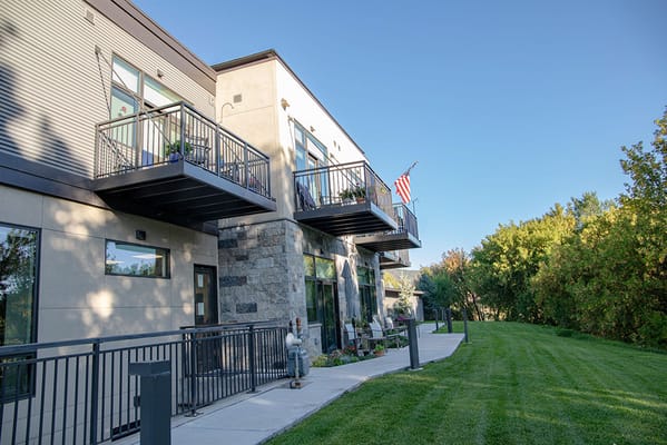 Exterior view of a assisted living facility with balconies
