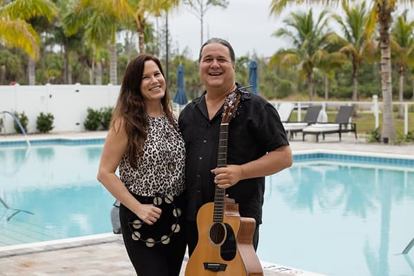 Musicians entertaining near the pool area