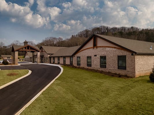 Exterior view of The Harbor at Lakeshore facility