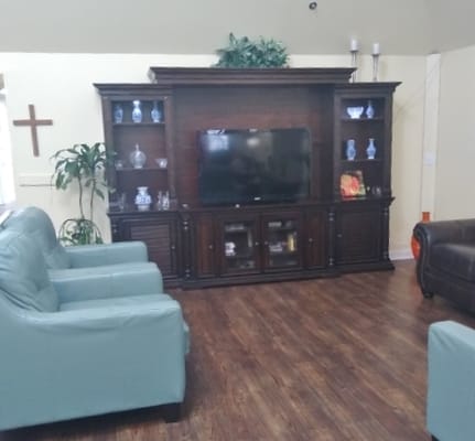 Cozy interior common area with seating and decor