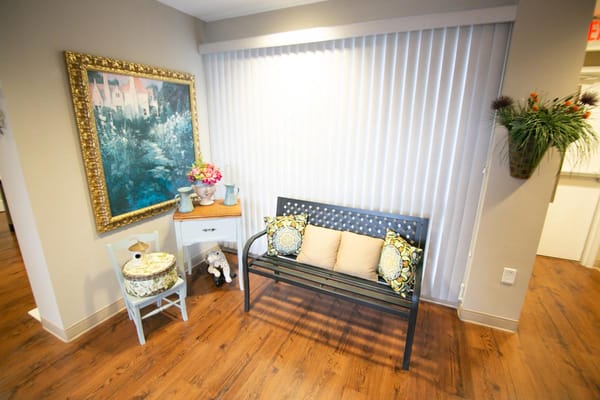 Cozy seating area with decorative accents in the facility