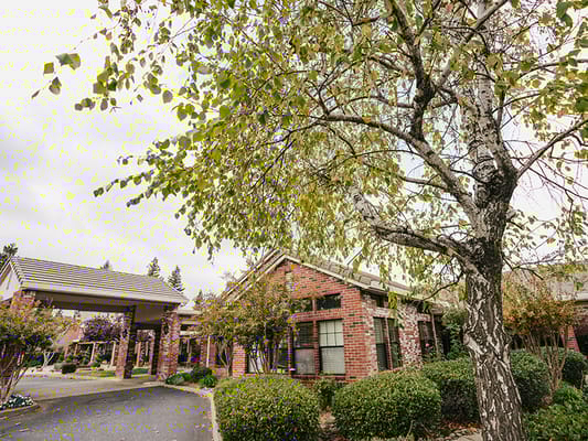 Exterior view of Oakwood Memory & Senior Care facility
