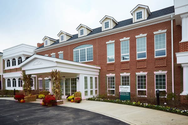 Front entrance of Meadow Glen at Phoebe Richland