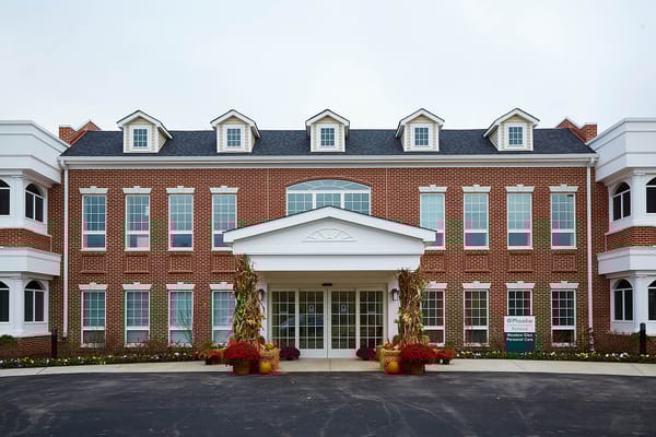 Exterior view of Meadow Glen at Phoebe Richland facility