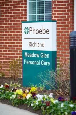 Facility sign for Meadow Glen at Phoebe Richland