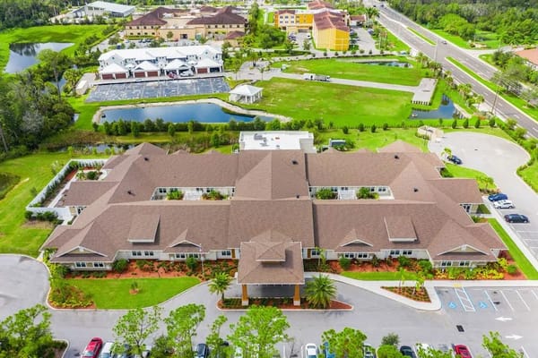 Aerial view of Morningside House of Sarasota with surrounding areas